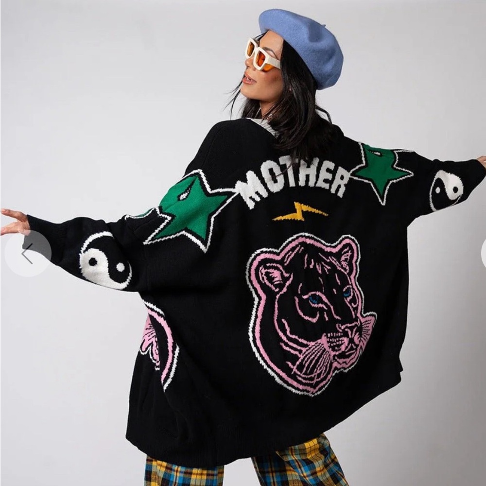 Dressed in lala mother is mothering oversized cardigan like new size M/L